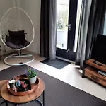 Gezellige Vakantiewoning Met Sauna In Bij Nijmegen - Recreational Only No Workers * Ewijk