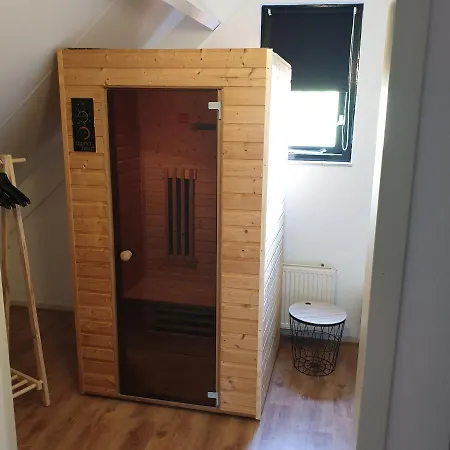 Gezellige Vakantiewoning Met Sauna In Bij Nijmegen - Recreational Only No Workers *