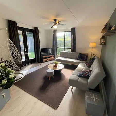 Holiday home Gezellige Vakantiewoning Met Sauna In Bij Nijmegen - Recreational Only No Workers Ewijk