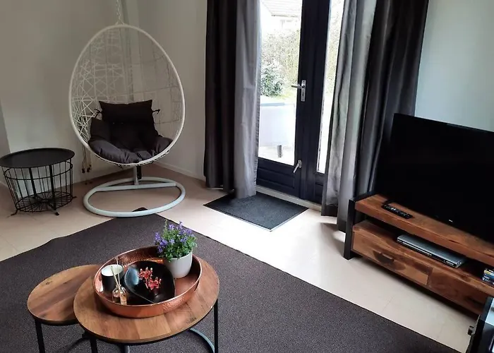 Gezellige Vakantiewoning Met Sauna In Bij Nijmegen - Recreational Only No Workers * Ewijk